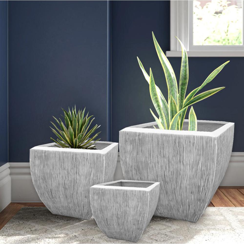 Large Distressed and Ribbed Flower Pot Planter - 274806. Picture 3