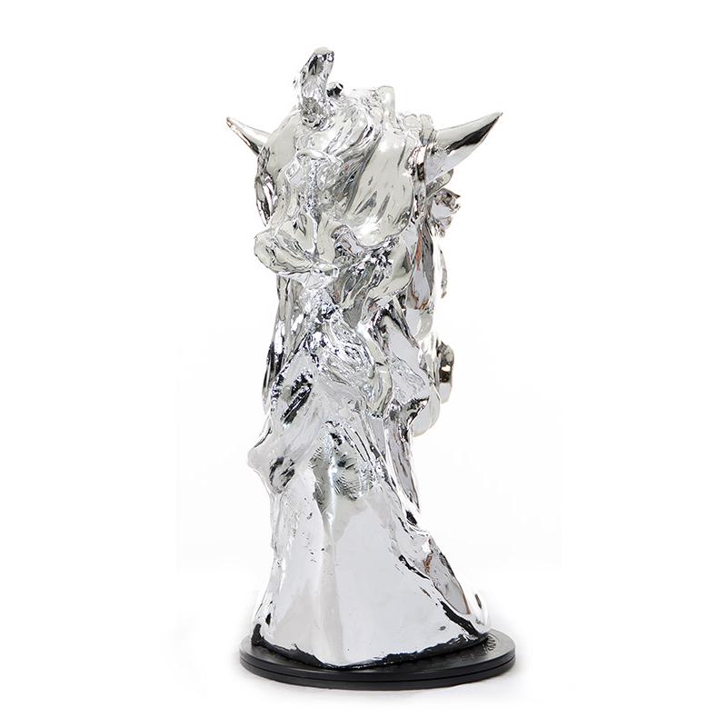 Modern Silver Horse Head Sculpture - 284045. Picture 2