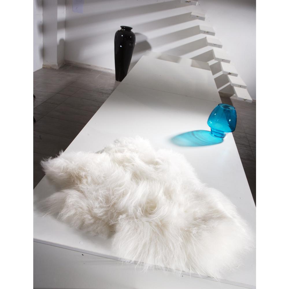 2' x 3' White Natural Wool Long-Haired Sheepskin Area Rug - 293180. Picture 4