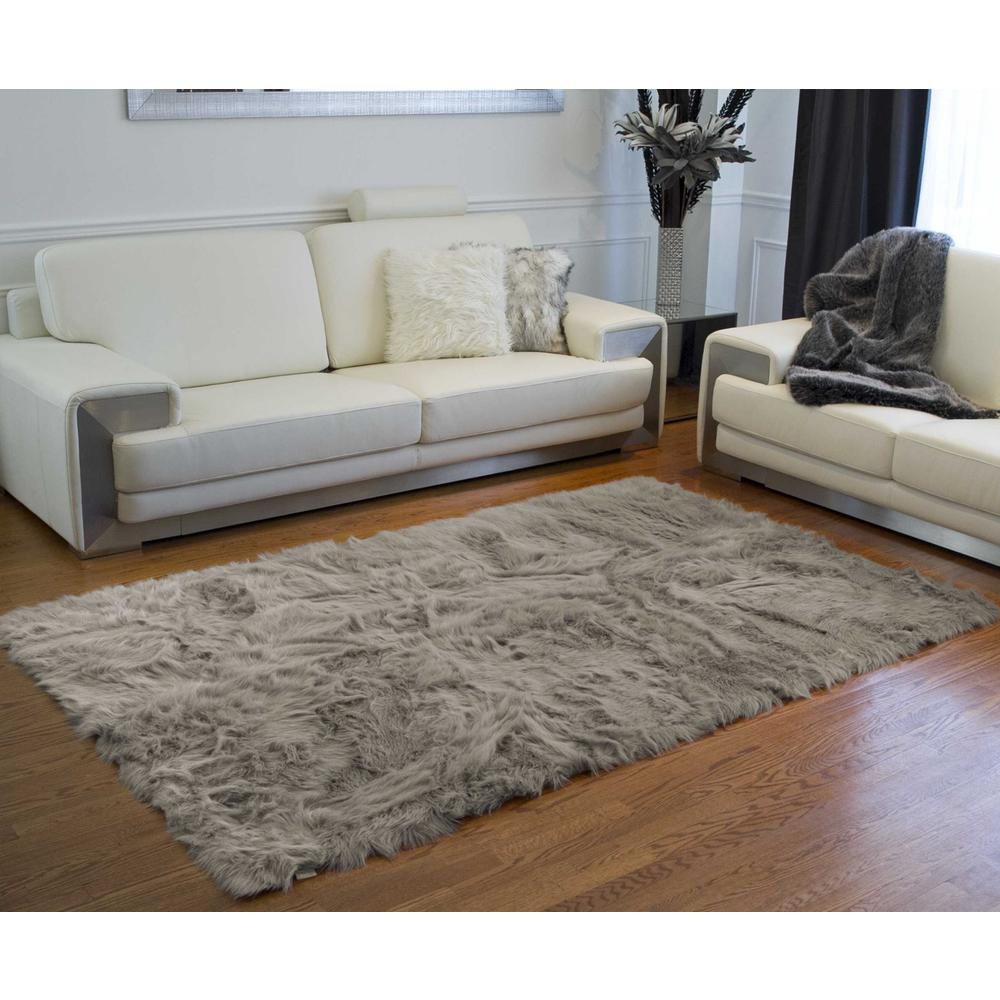 5' x 8' Gray Faux Sheepskin Area Rug - 317176. Picture 3