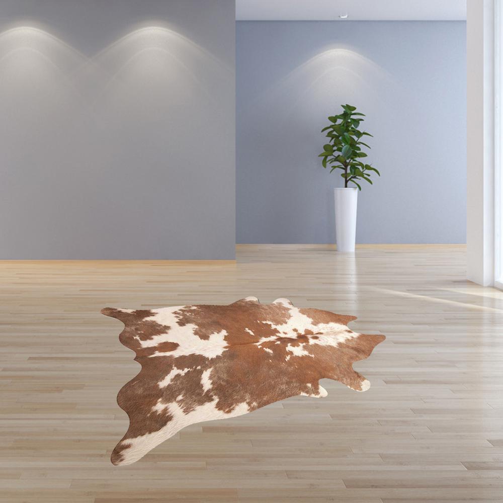 60" x 84" Brown And White Cowhide - Area Rug - 317316. Picture 4