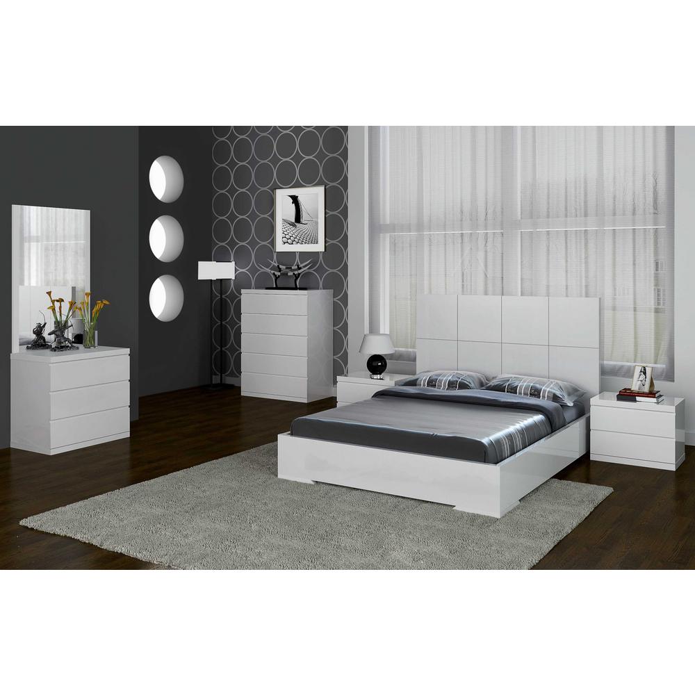 81" X 85" X 48" White Stainless Steel King Bed - 320670. Picture 3