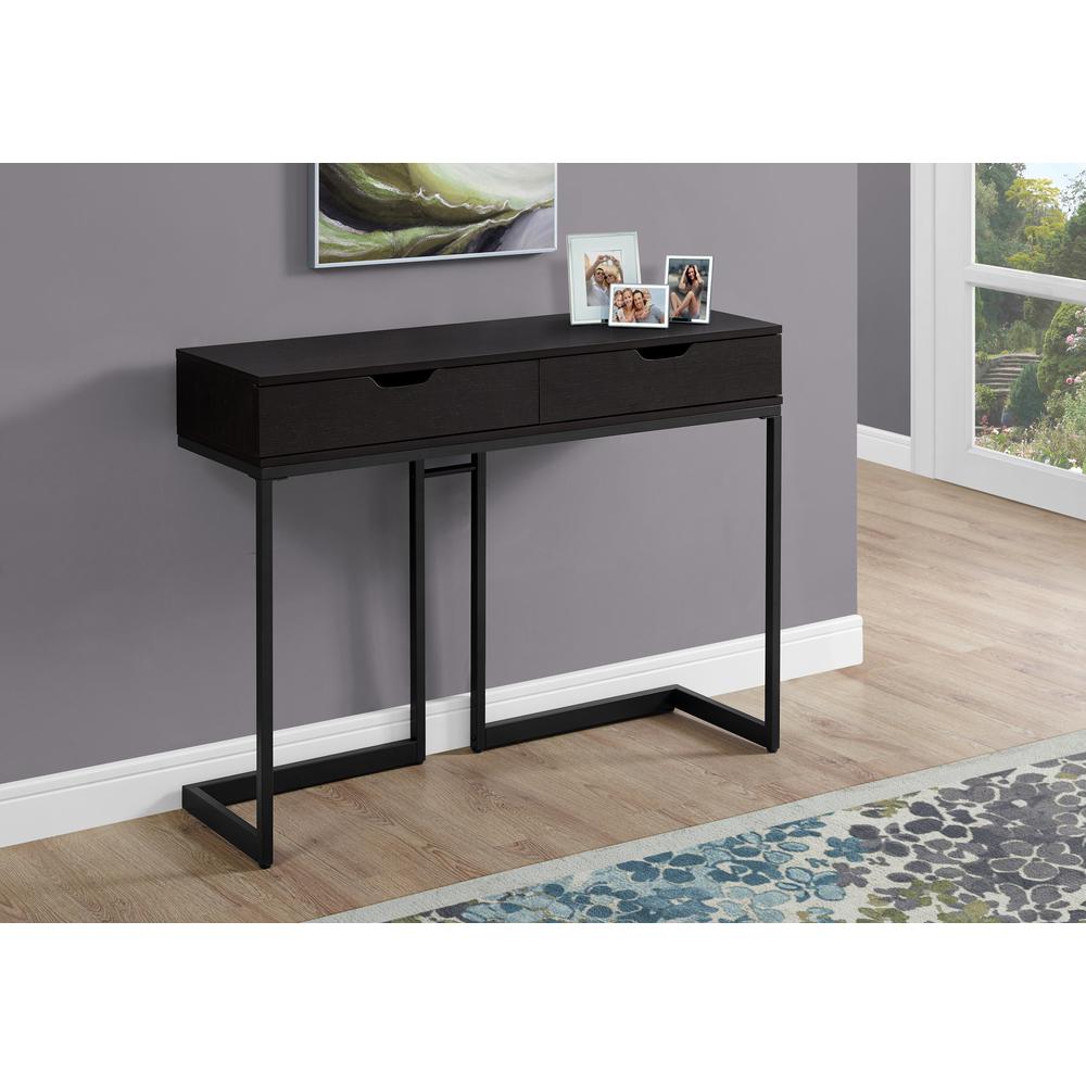 32" Cappuccino Finish and Black Metal Accent Table - 333249. Picture 1