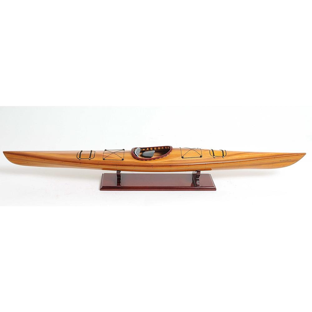 Rich Cedar Kayak Model Sculpture - 364270. Picture 3