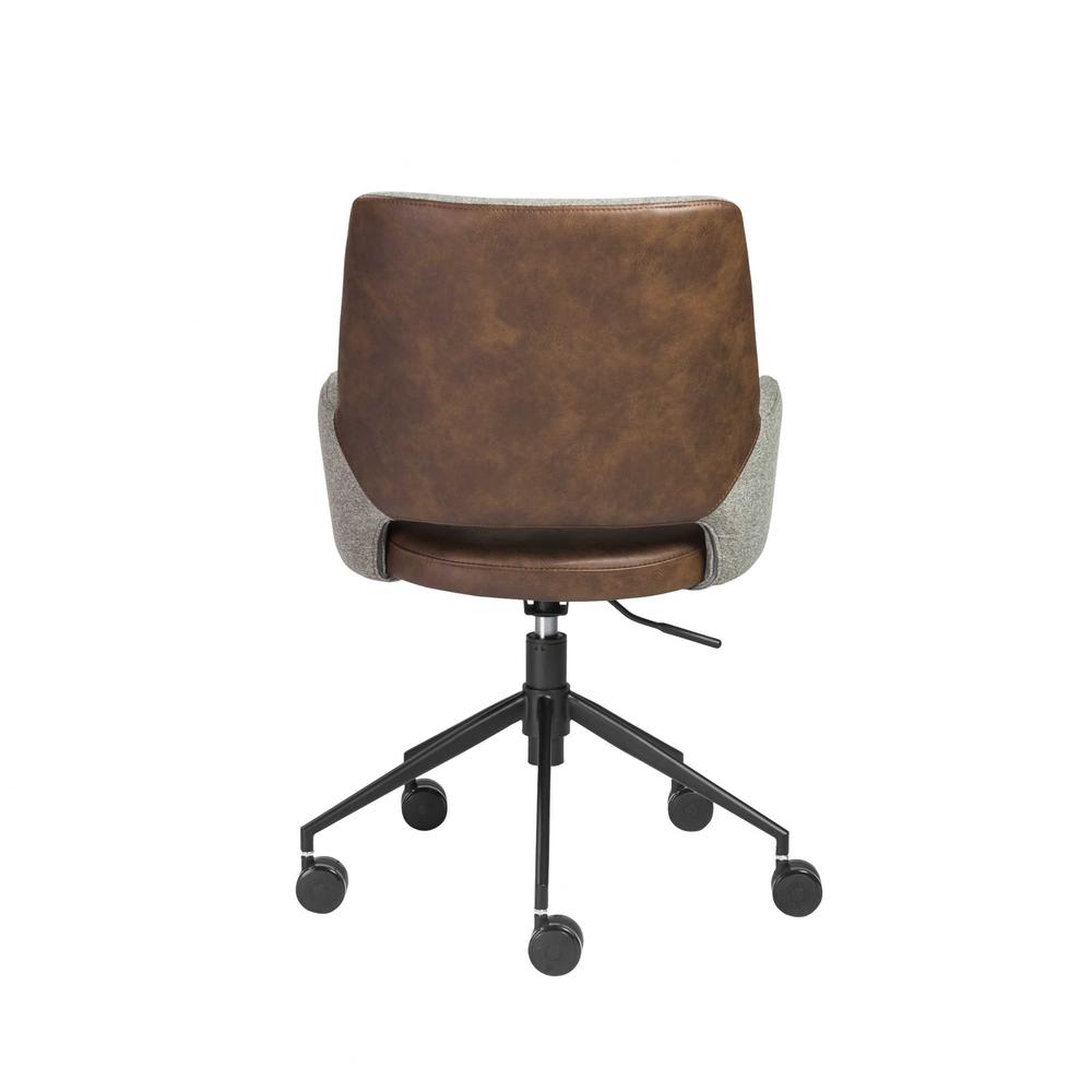 21.26" X 25.60" X 37.21" Tilt Office Chair in Gray Fabric and Light Brown Leatherette with Black Base. Picture 4