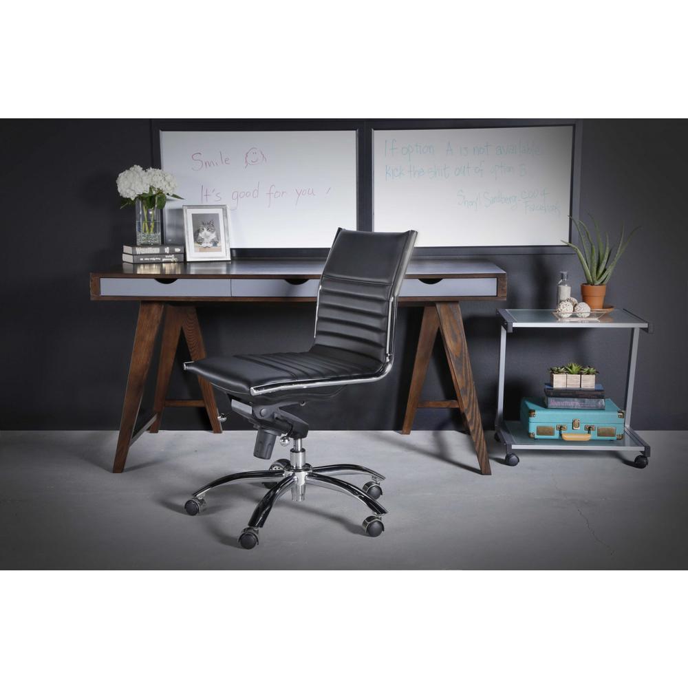 26.38" X 25.99" X 38.19" Low Back Office Chair without Armrests in Black with Chromed Steel Base. Picture 6