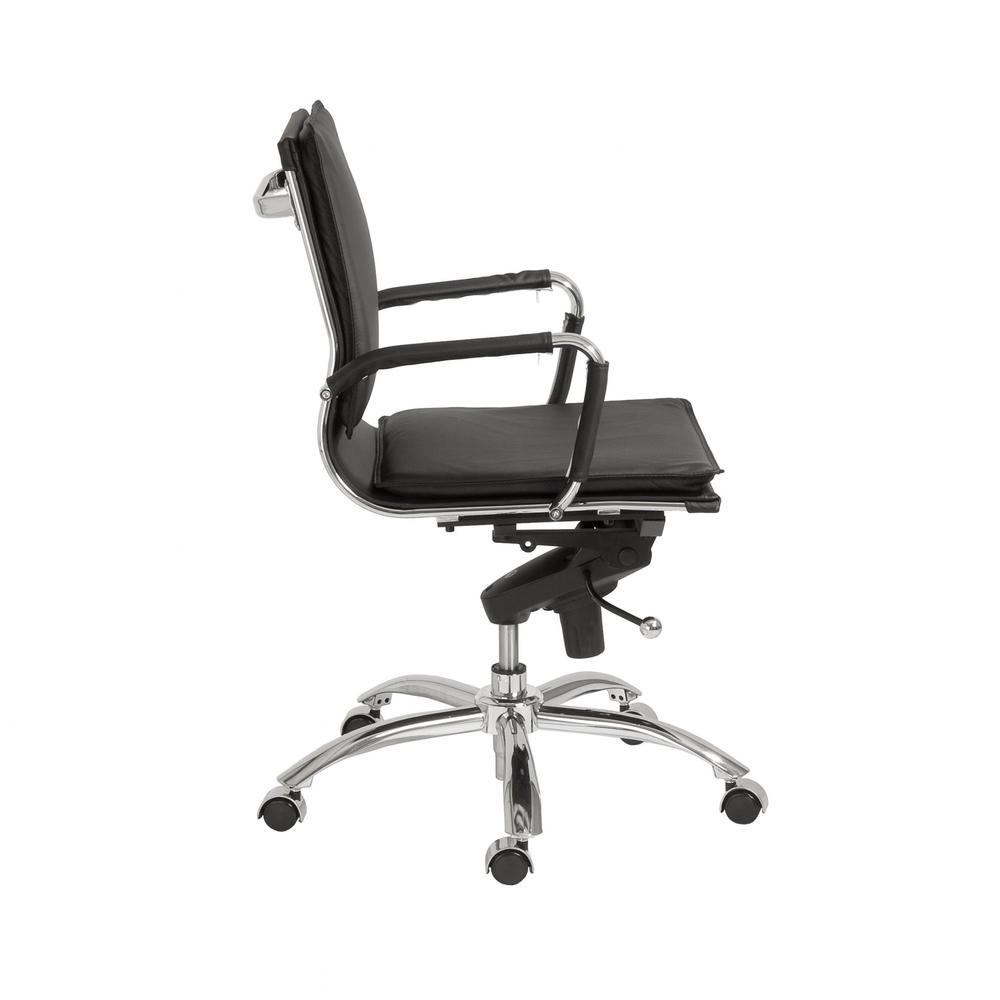 25.99" X 26.78" X 38.39" Low Back Office Chair in Black with Chromed Steel Base. Picture 3
