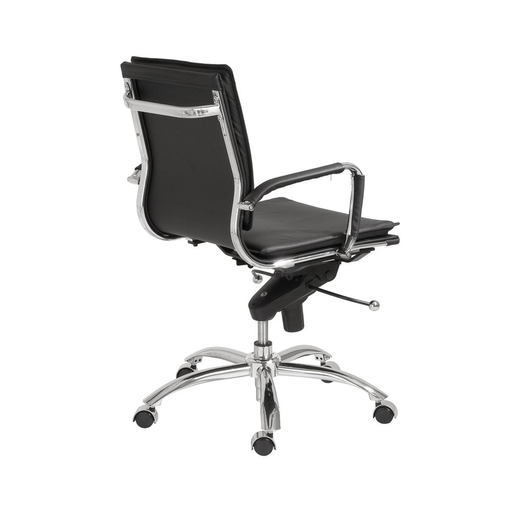 25.99" X 26.78" X 38.39" Low Back Office Chair in Black with Chromed Steel Base. Picture 4