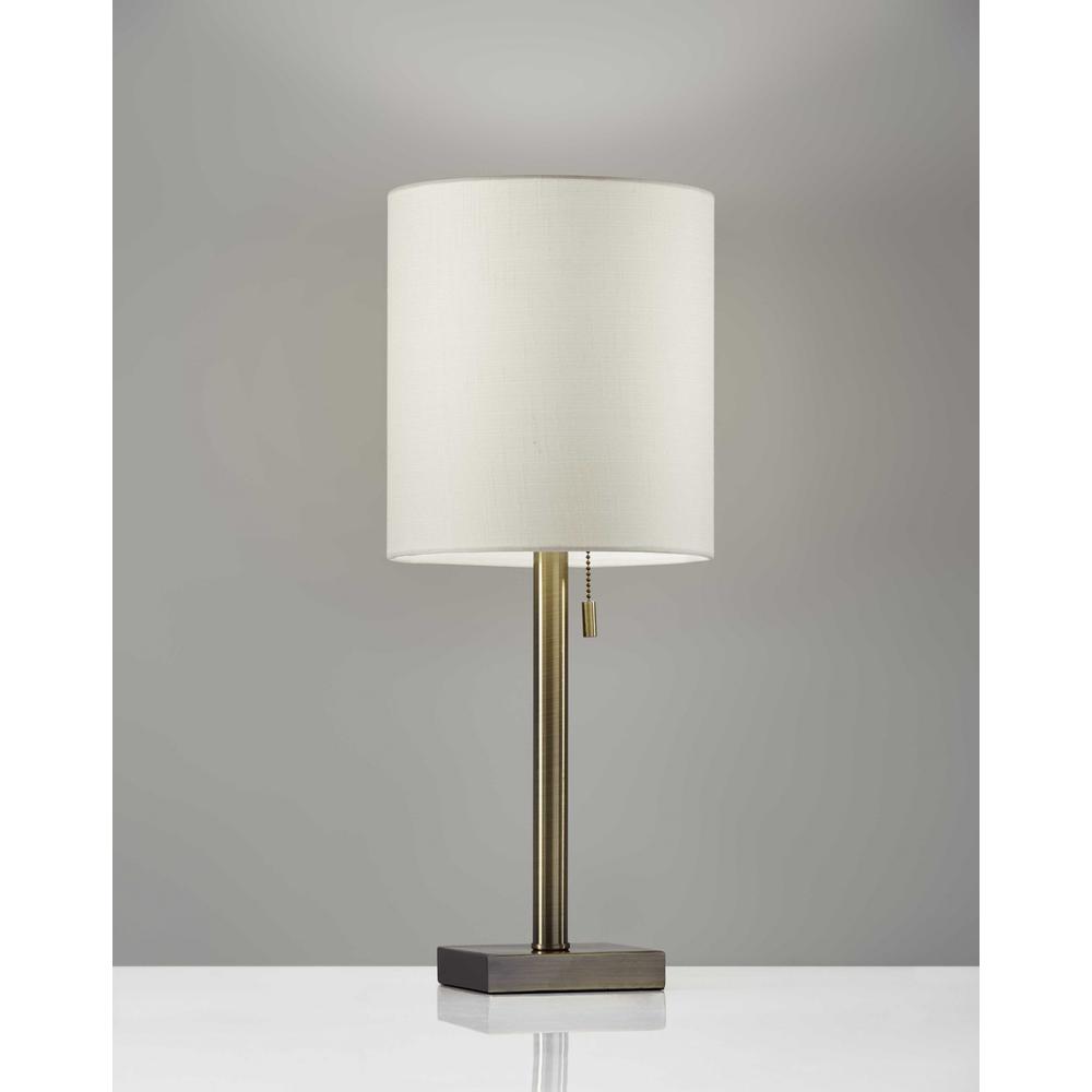 Brass Metal Table Lamp - 372487. Picture 1