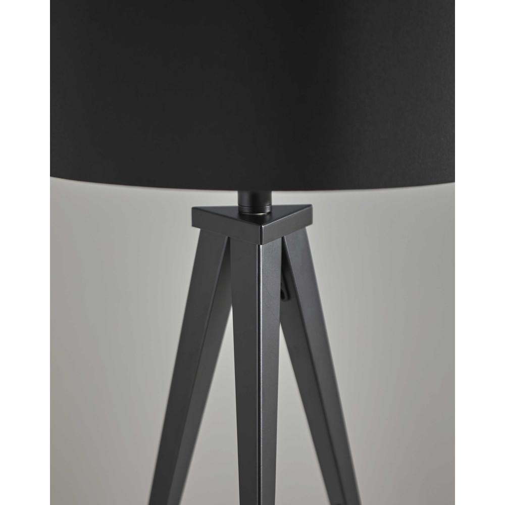 Treble Black Metal Table Lamp - 372801. Picture 2