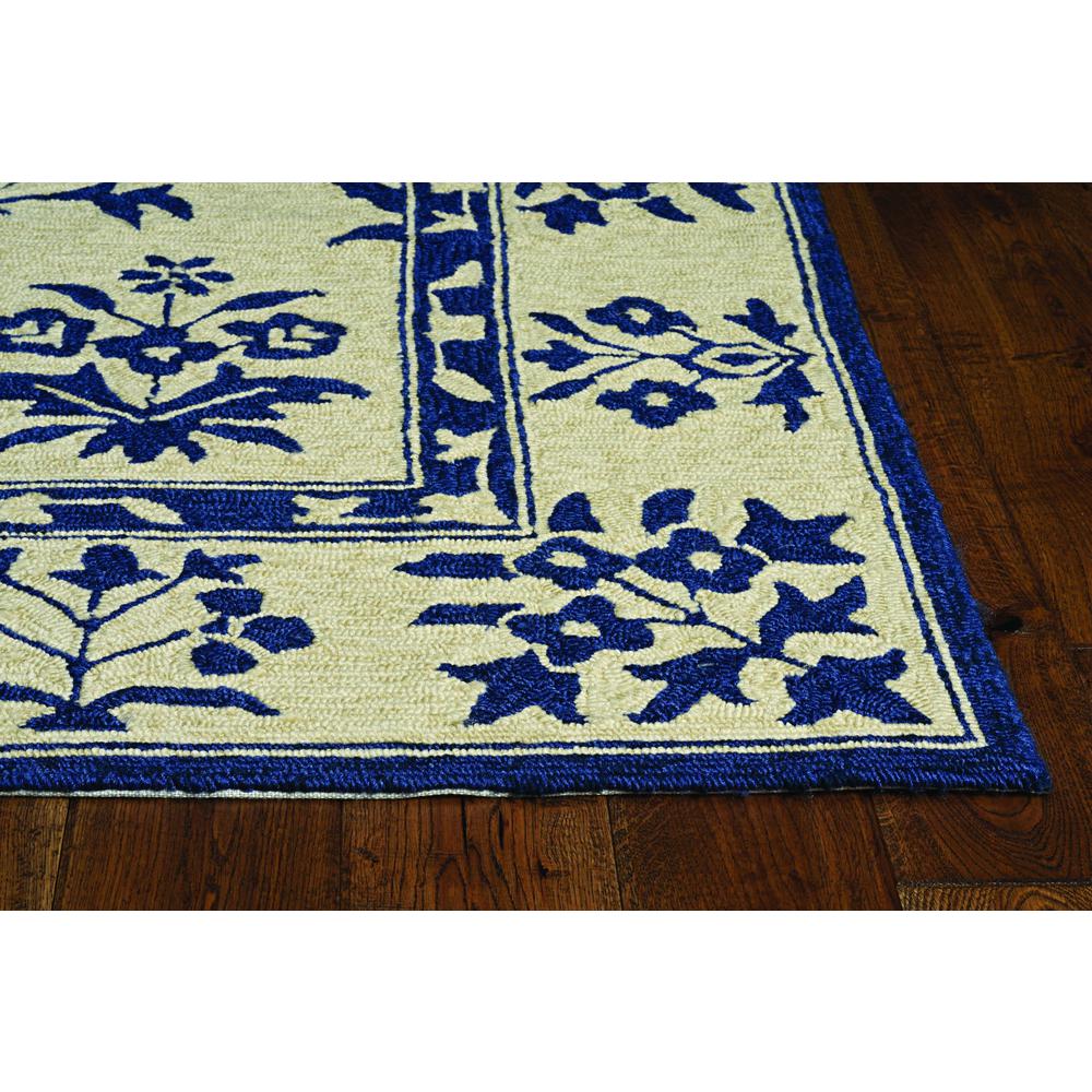 2'x3' Sand Blue Hand Hooked UV Treated Floral Traditional Indoor Outdoor Accent Rug - 374707. Picture 1