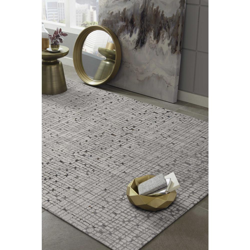 5' x 8' Grey Mosaic Indoor Area Rug - 374795. Picture 3