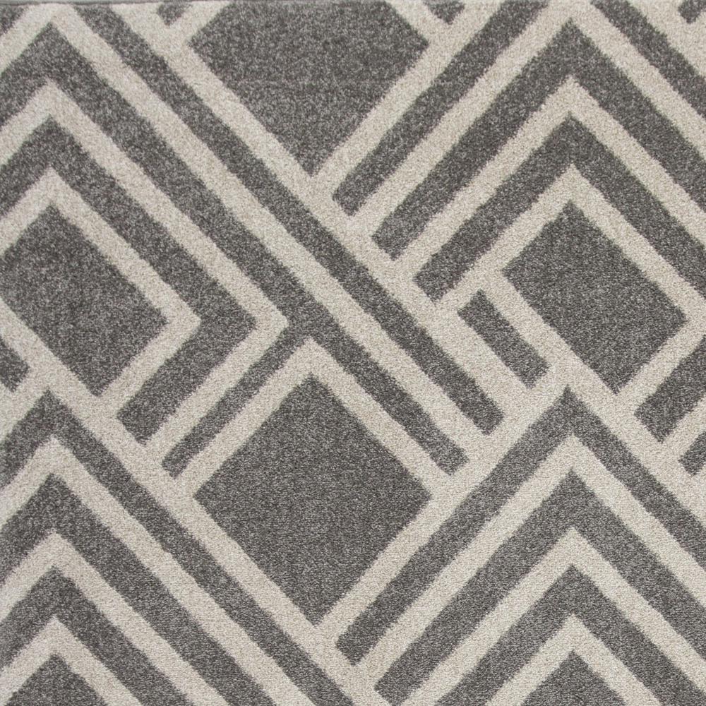 2'x4' Grey Machine Woven UV Treated Geometric Indoor Outdoor Accent Rug - 374999. Picture 3