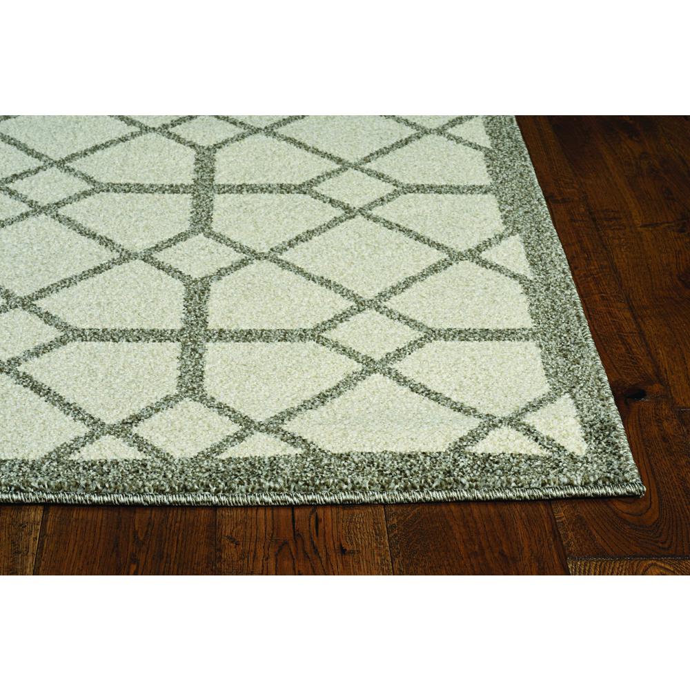 2' x 3' Ivory or Grey Diamond Pattern Accent Rug - 375023. Picture 1
