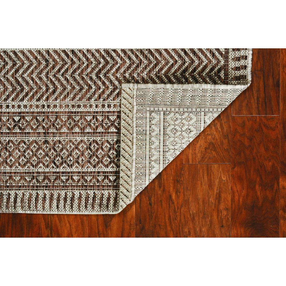 8' x 11' Mocha Geometric Patterns Indoor Area Rug - 375225. Picture 1