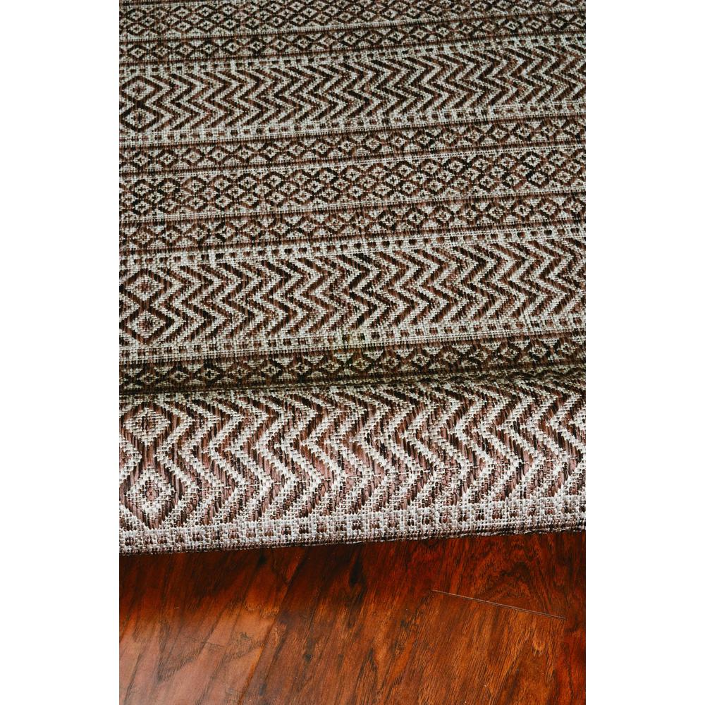 8' x 11' Mocha Geometric Patterns Indoor Area Rug - 375225. Picture 4