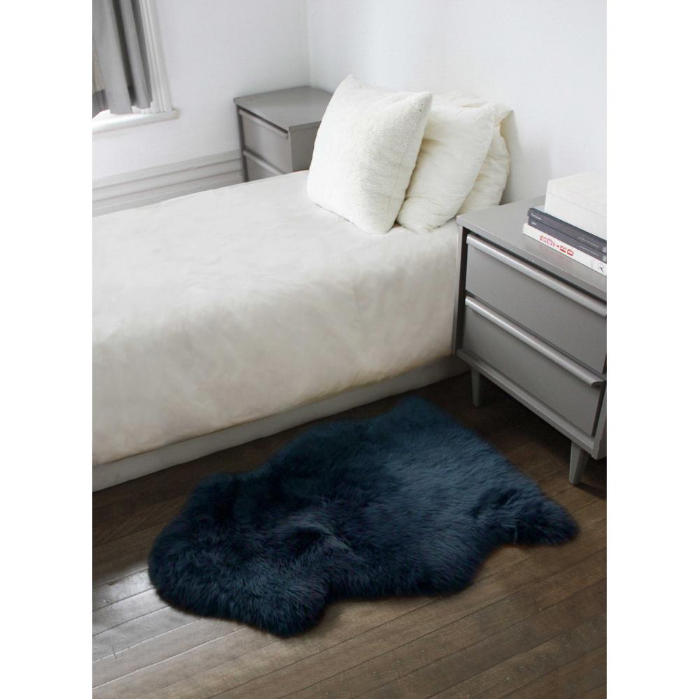 2' x 3' Navy New Zealand Natural Sheepskin Rug - 376931. Picture 3