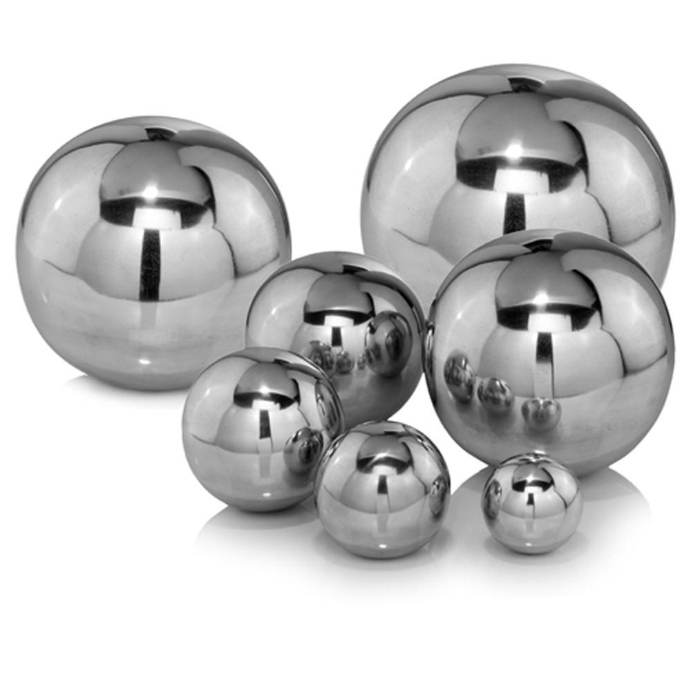 Set of Two Shiny Polished Aluminum Spheres - 383738. Picture 2