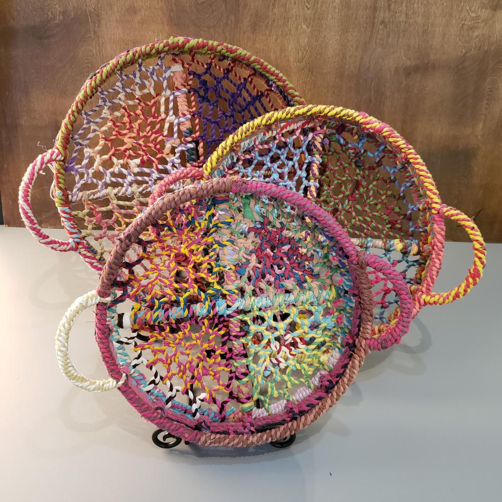 Handmade Set of 3 Rainbow Round Nesting Jute Trays - 384093. Picture 2
