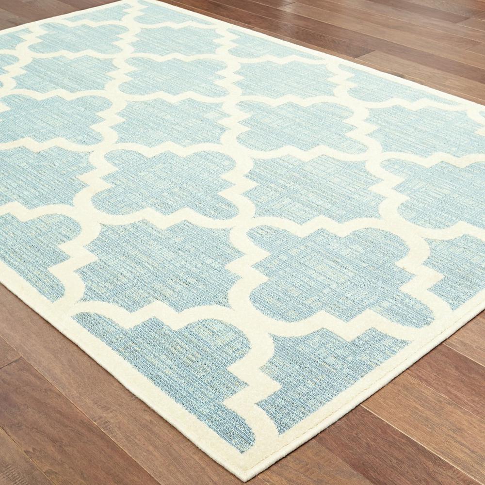 6' x 9' Blue Ivory Machine Woven Geometric Indoor or Outdoor Area Rug - 384222. Picture 3