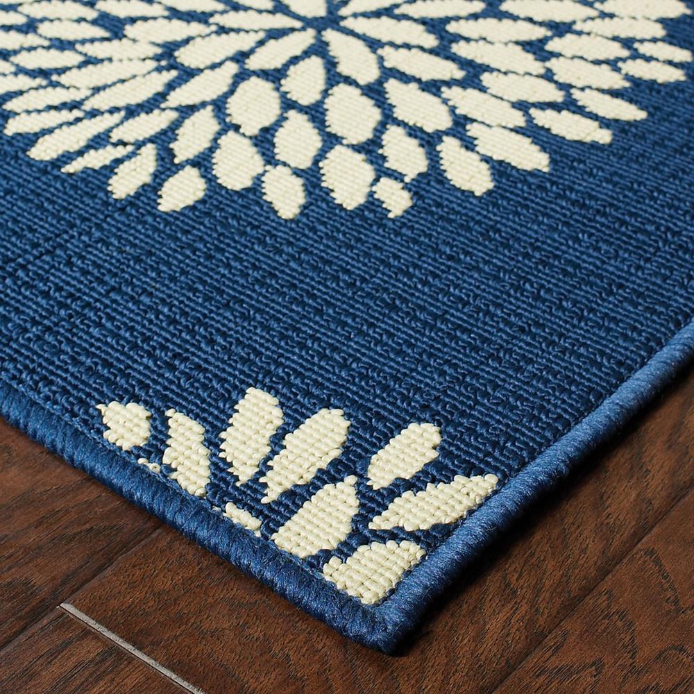 7' Round Indigo and Lime Green Floral Indoor or Outdoor Area Rug - 384320. Picture 2