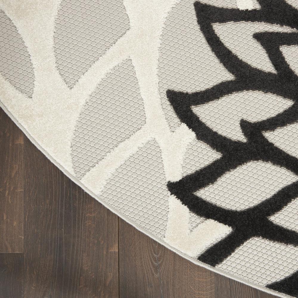 4’ Round Black Gray White Indoor Outdoor Area Rug - 384598. Picture 4