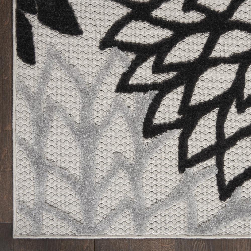 7’ x 10’ Black Gray White Indoor Outdoor Area Rug - 384601. Picture 2