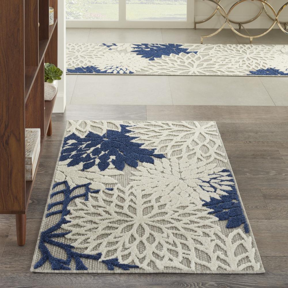 3’ x 4’ Ivory and Navy Indoor Outdoor Area Rug - 384830. Picture 4