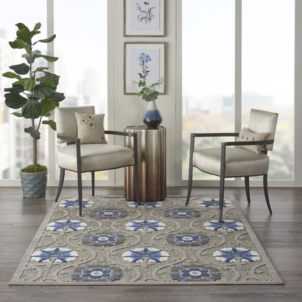 4’ x 6’ Gray and Blue Indoor Outdoor Area Rug - Grey/Blue. Picture 4