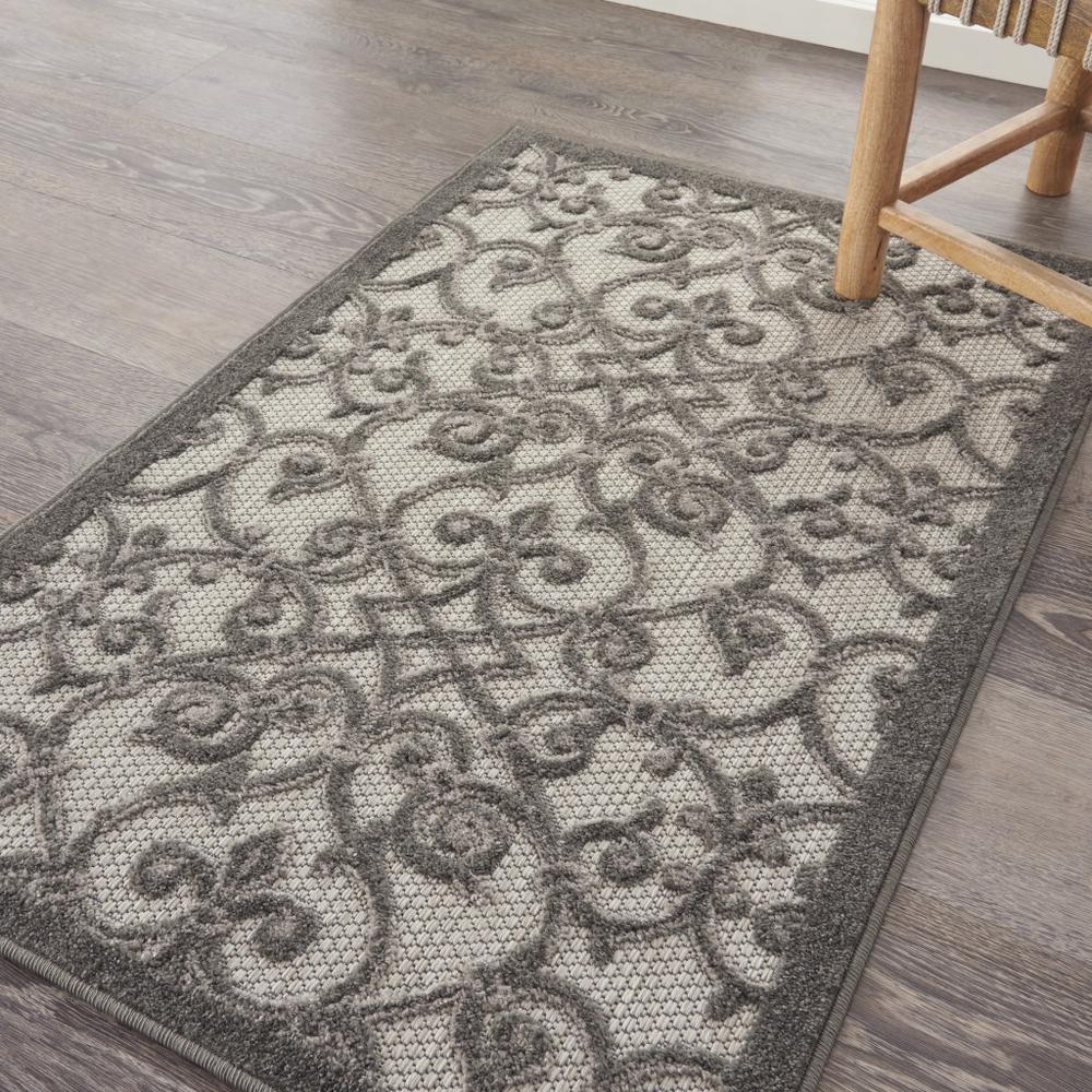 3’ x 4’ Gray and Charcoal Indoor Outdoor Area Rug Grey/Charcoal. Picture 5