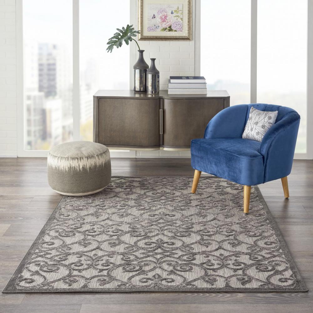 4’ x 6’ Gray and Charcoal Indoor Outdoor Area Rug Grey/Charcoal. Picture 4