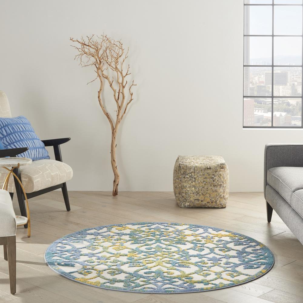 4’ Round Ivory and Blue Indoor Outdoor Area Rug Ivory Blue. Picture 9