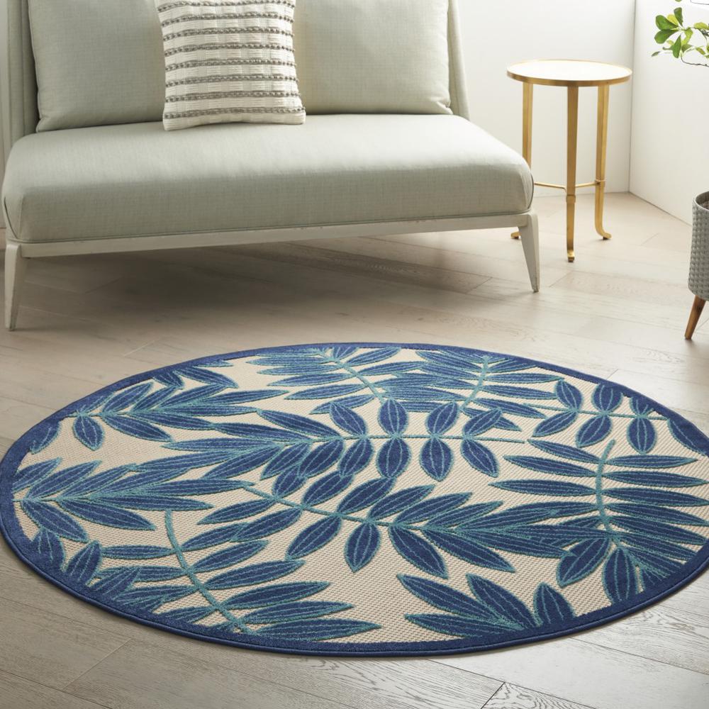 5’ Round Navy and Beige Leaves Indoor Outdoor Area Rug - 385232. Picture 2