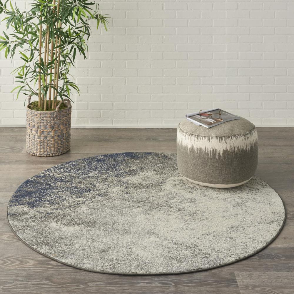 4’ Round Charcoal and Ivory Abstract Area Rug Charcoal/Ivory. Picture 4