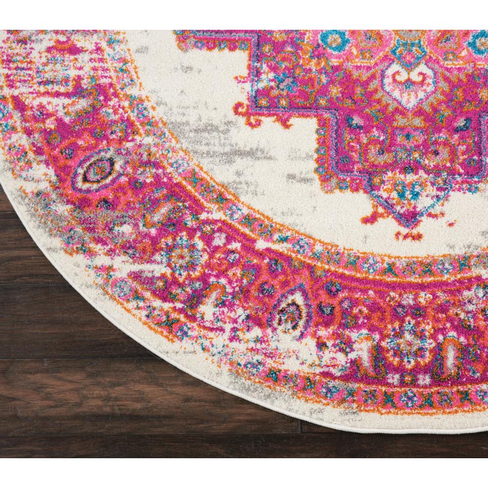 4’ Round Ivory and Fuchsia Distressed Area Rug Ivory/Fuchsia. Picture 2