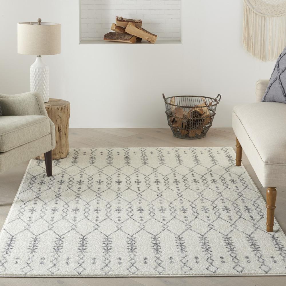 4’ x 6’ Ivory and Gray Geometric Area Rug - 385754. Picture 4