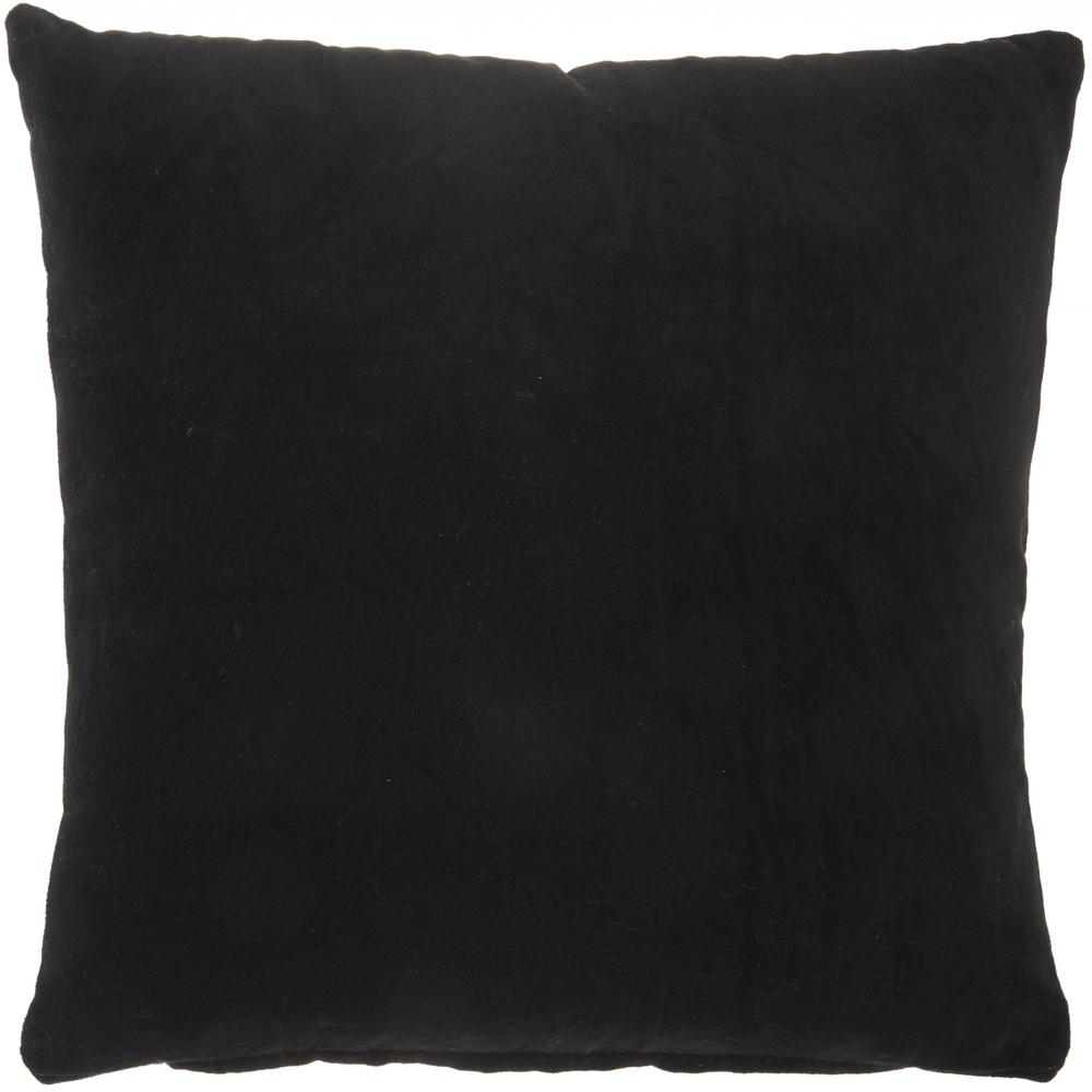 Solid Black Casual Throw Pillow - 386346. Picture 1