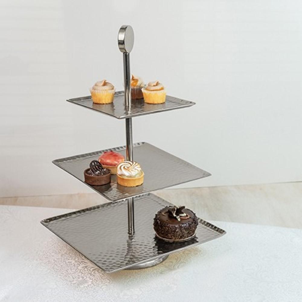 Hammered Square Shaped Three Tier Stand silver. The main picture.