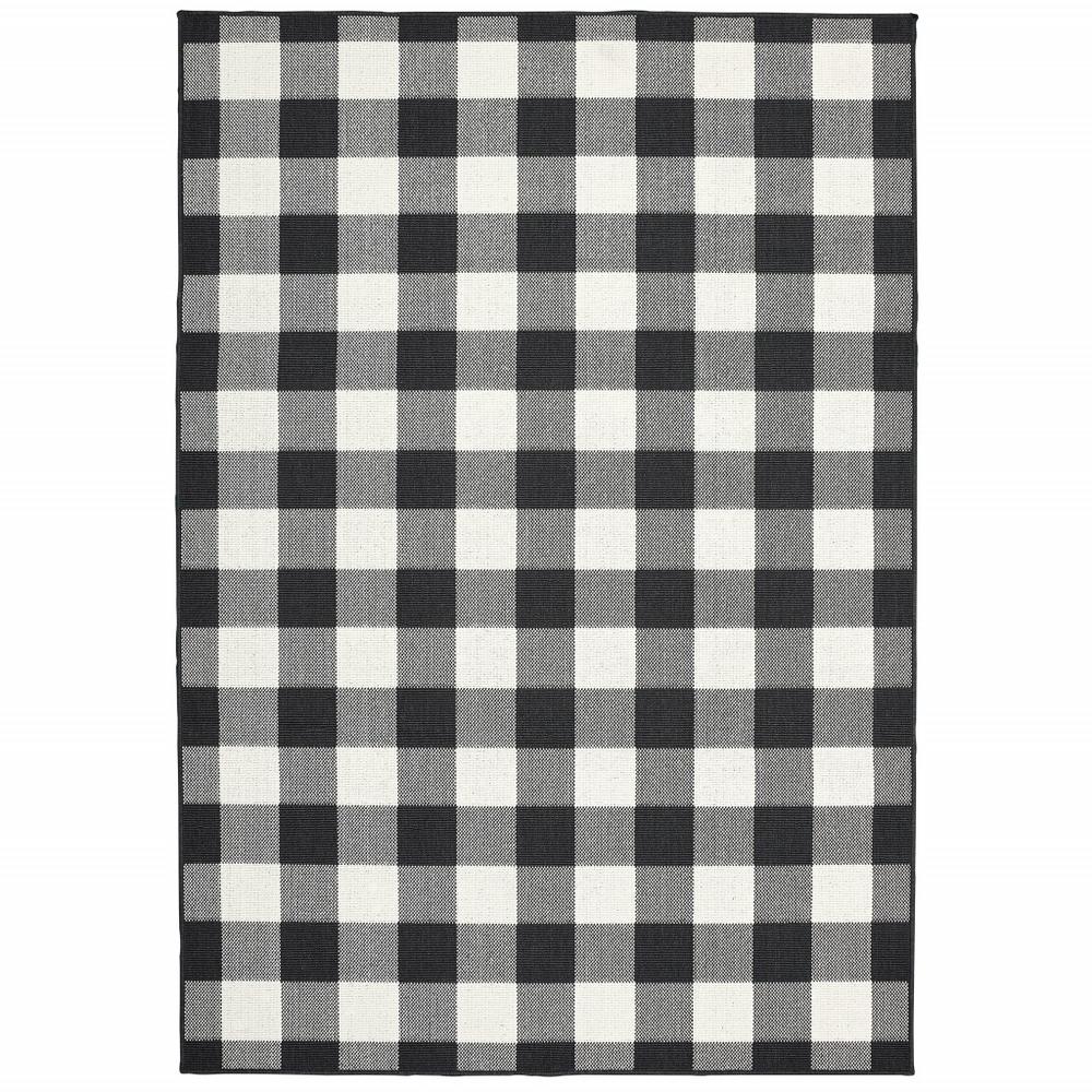 5’x8’ Black and Ivory Gingham Indoor Outdoor Area Rug - 389519. Picture 1
