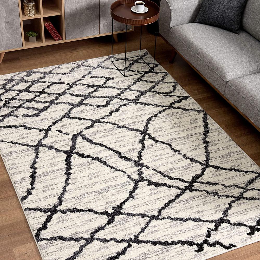 5’ x 8’ Gray and Black Modern Abstract Area Rug White Grey. The main picture.