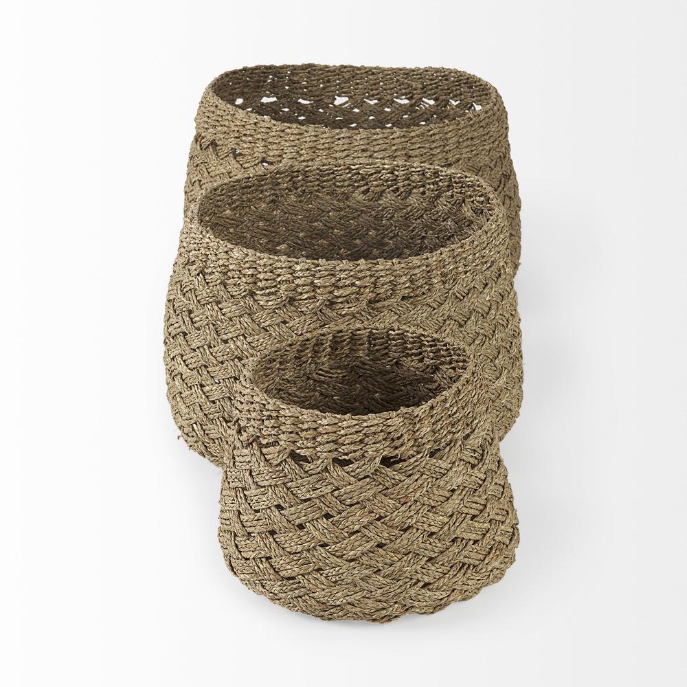 Set of Three Woven Wicker Storage Baskets. Picture 3