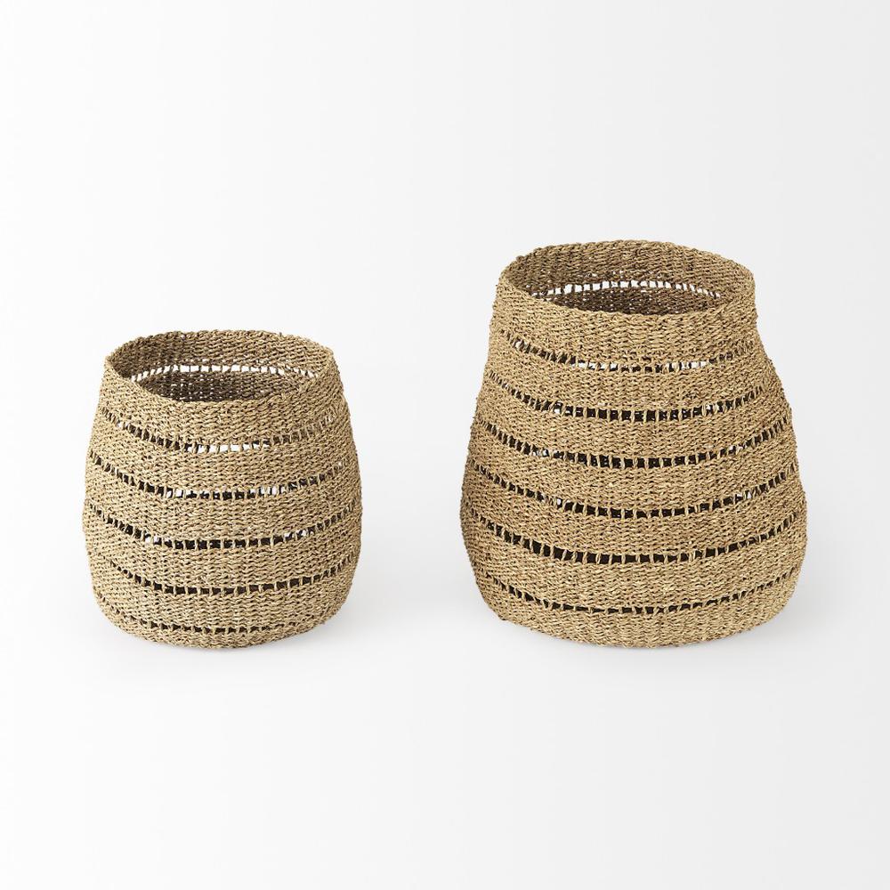 Set of Two Woven Wicker  Storage Baskets. Picture 2