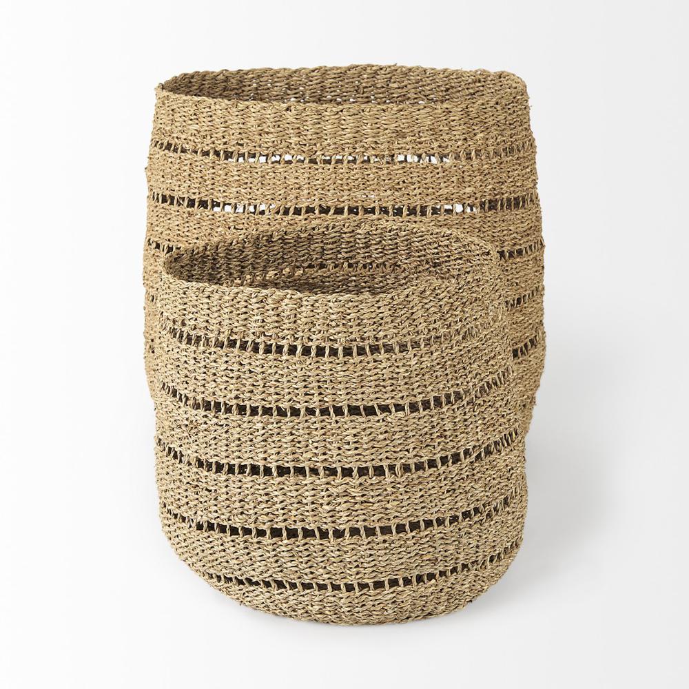 Set of Two Woven Wicker  Storage Baskets. Picture 3