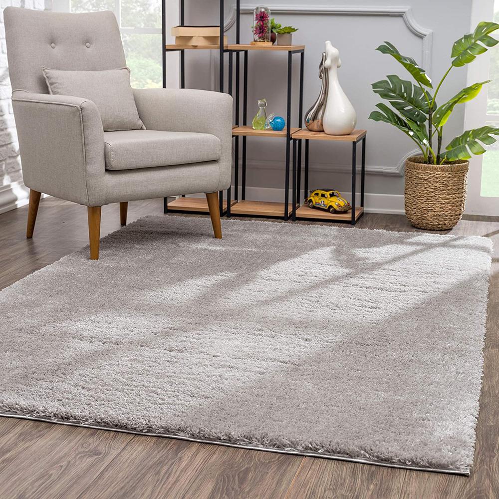 4’ x 6’ Ivory Modern Solid Shag Area Rug Ivory. Picture 1