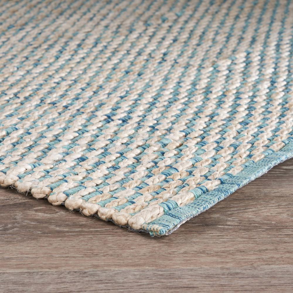 8’ x 10’ Blue and Beige Toned Area Rug BLUE. Picture 6