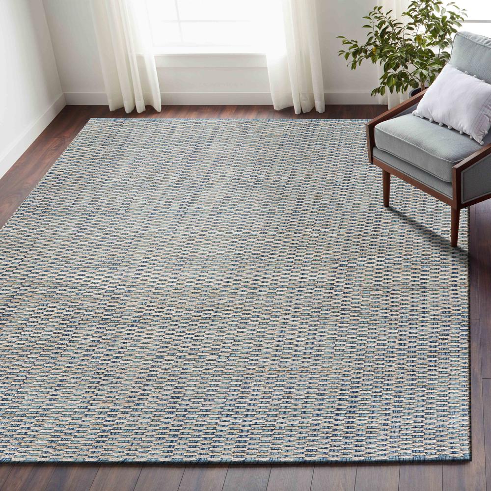 8’ x 10’ Blue and Beige Toned Area Rug BLUE. Picture 8