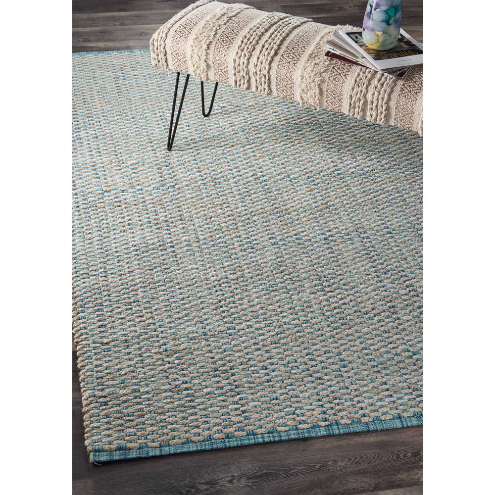 9’ x 12’ Blue and Beige Toned Area Rug BLUE. Picture 7
