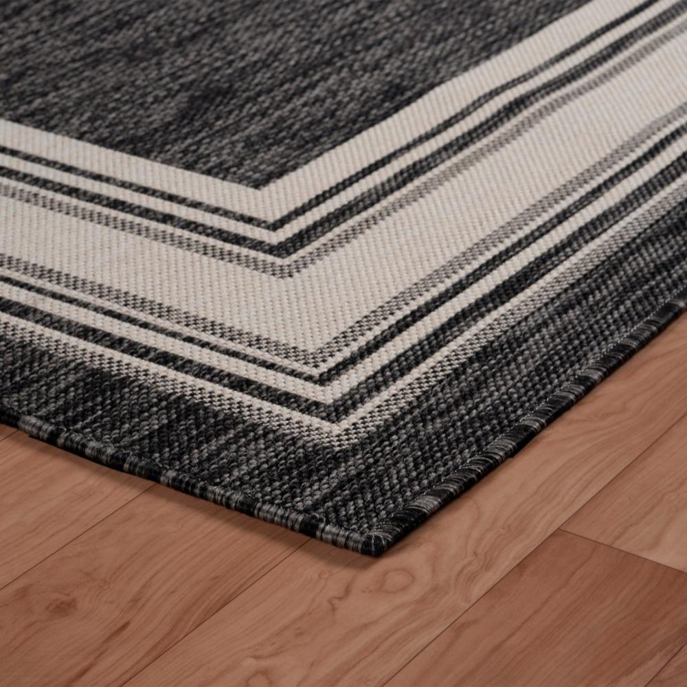 8’ x 10’ Gray Framed Indoor Outdoor Area Rug Gray/White/Cream. Picture 3