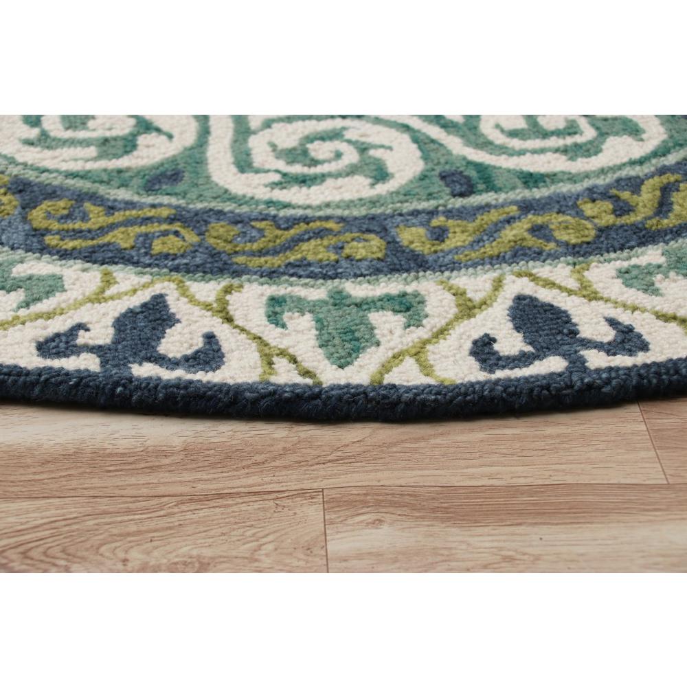 5’ Round Blue and Green Ornate Medallion Area Rug Multi. Picture 5