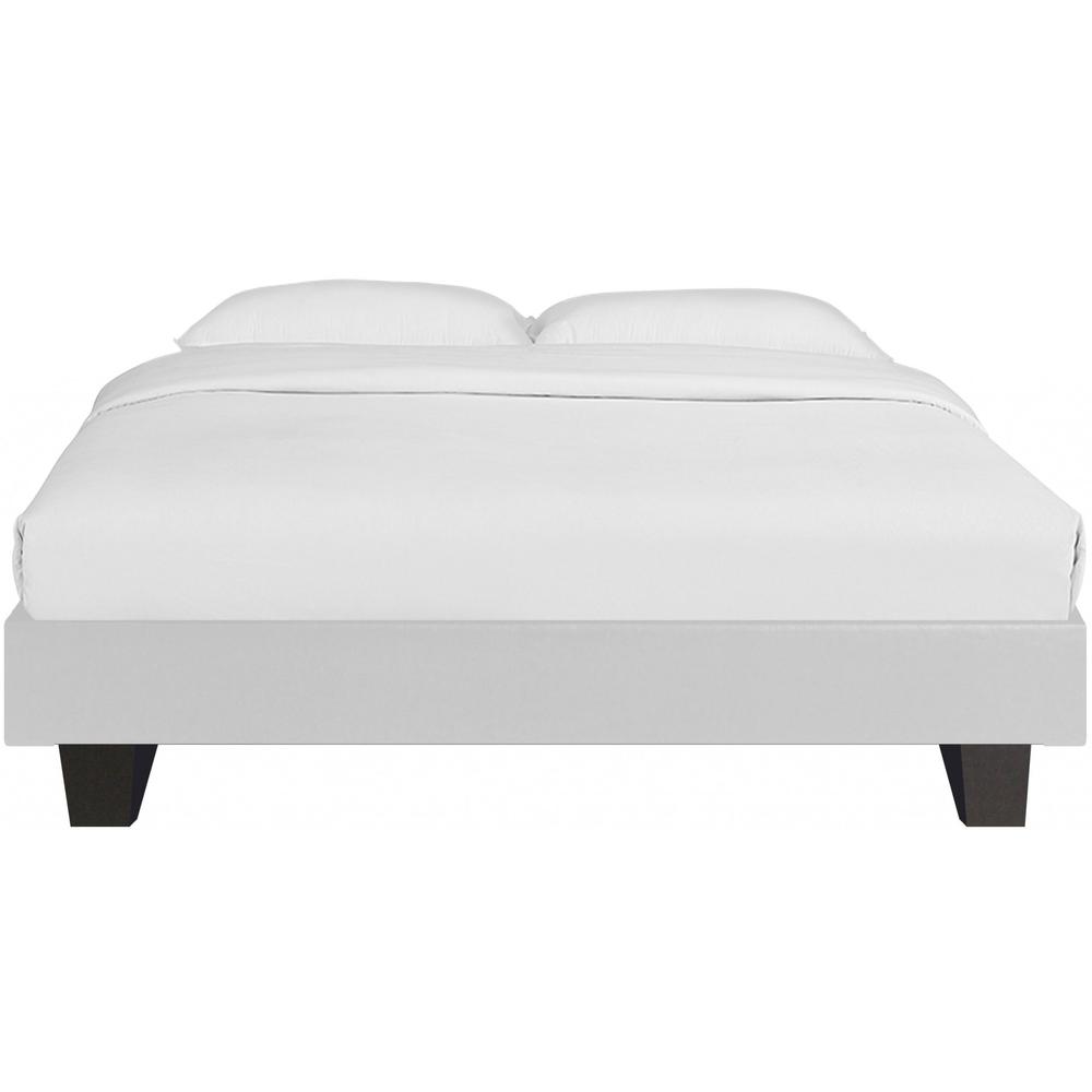 White Platform Queen Bed with Two Nightstands. Picture 3